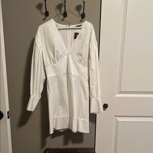 Elegant White V-Neck Women's Top